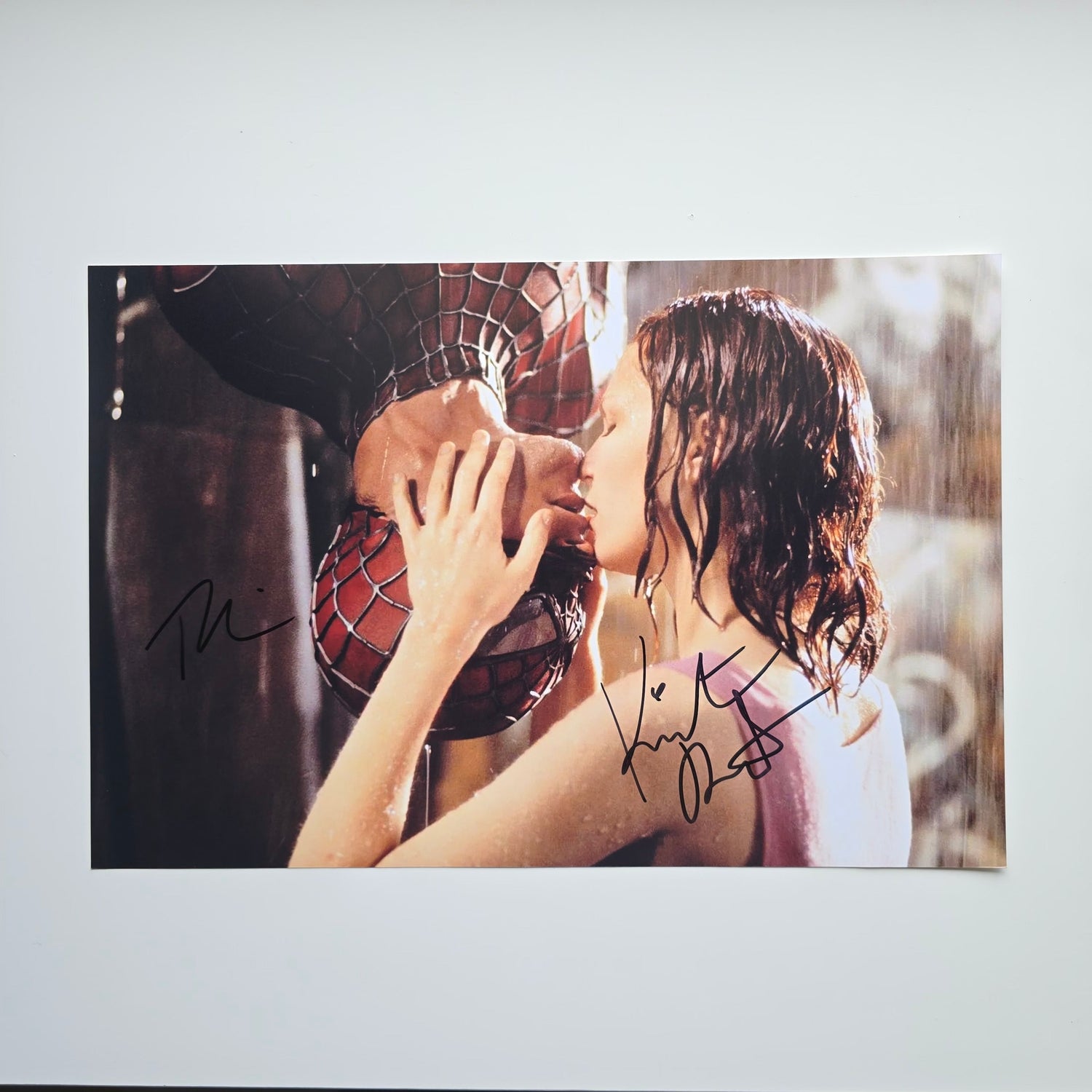 Tobey Maguire & Kirsten Dunst, Spider-Man 20x30 cm Boyutunda El İmzalı Fotoğraf (Ömür Boyu COA) Japan Vinyl