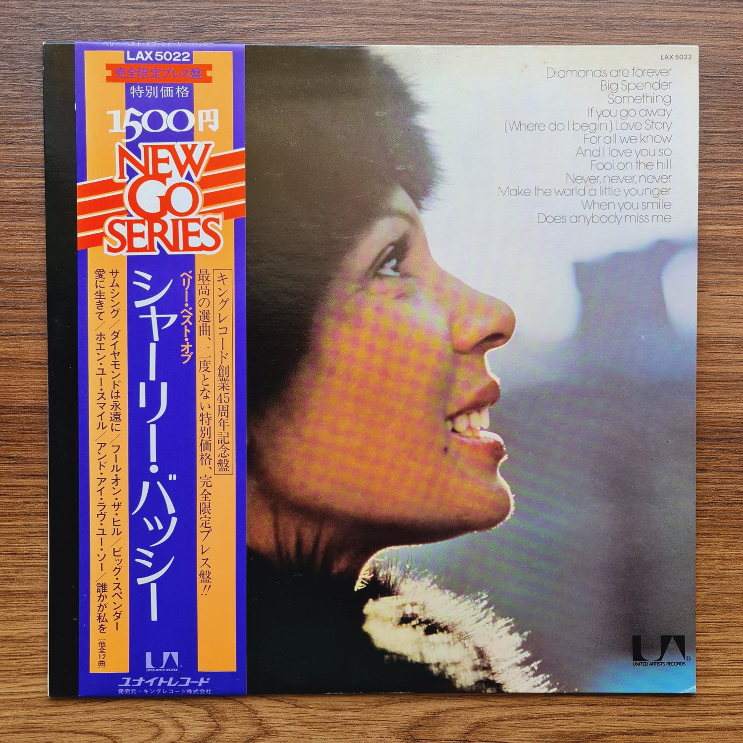 Shirley Bassey – The Shirley Bassey Singles Album