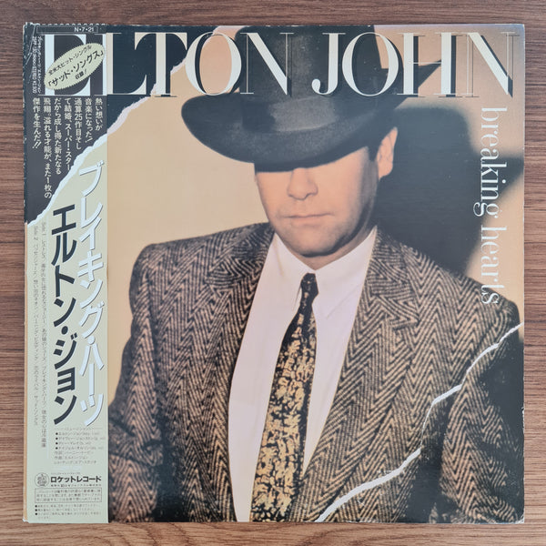 Elton John – Breaking Hearts