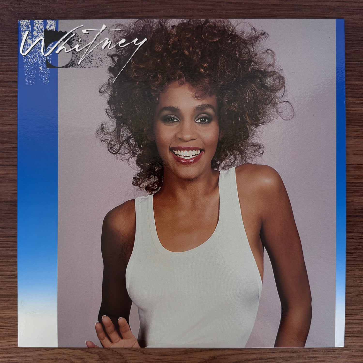 Whitney Houston – Whitney