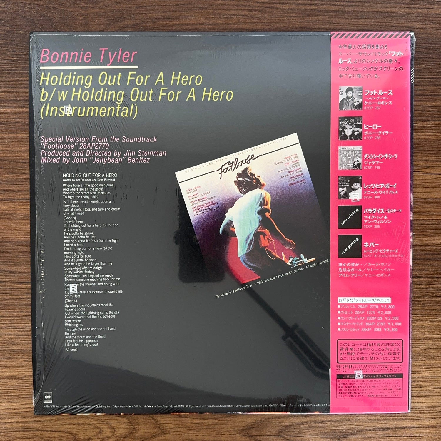 Bonnie Tyler – Holding Out For A Hero