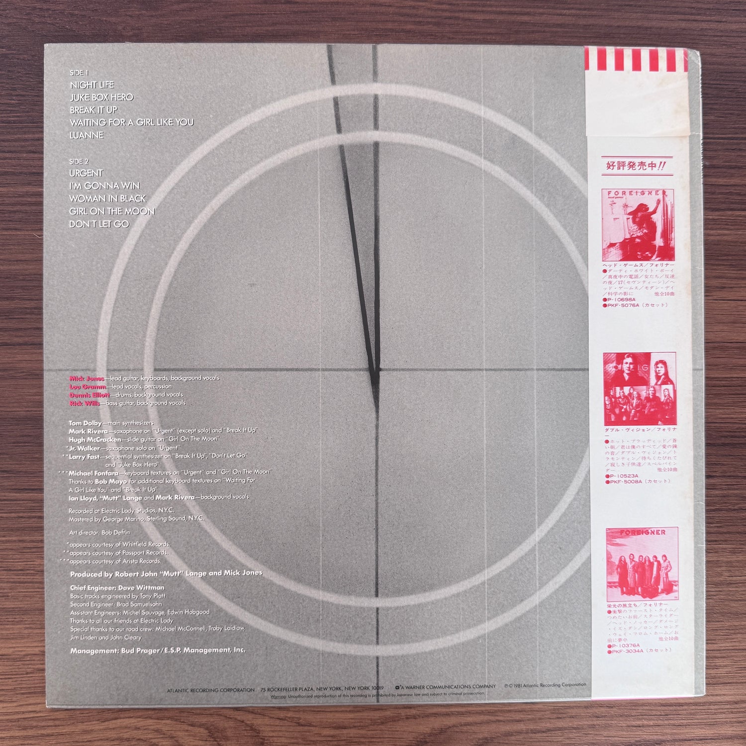 Foreigner – 4