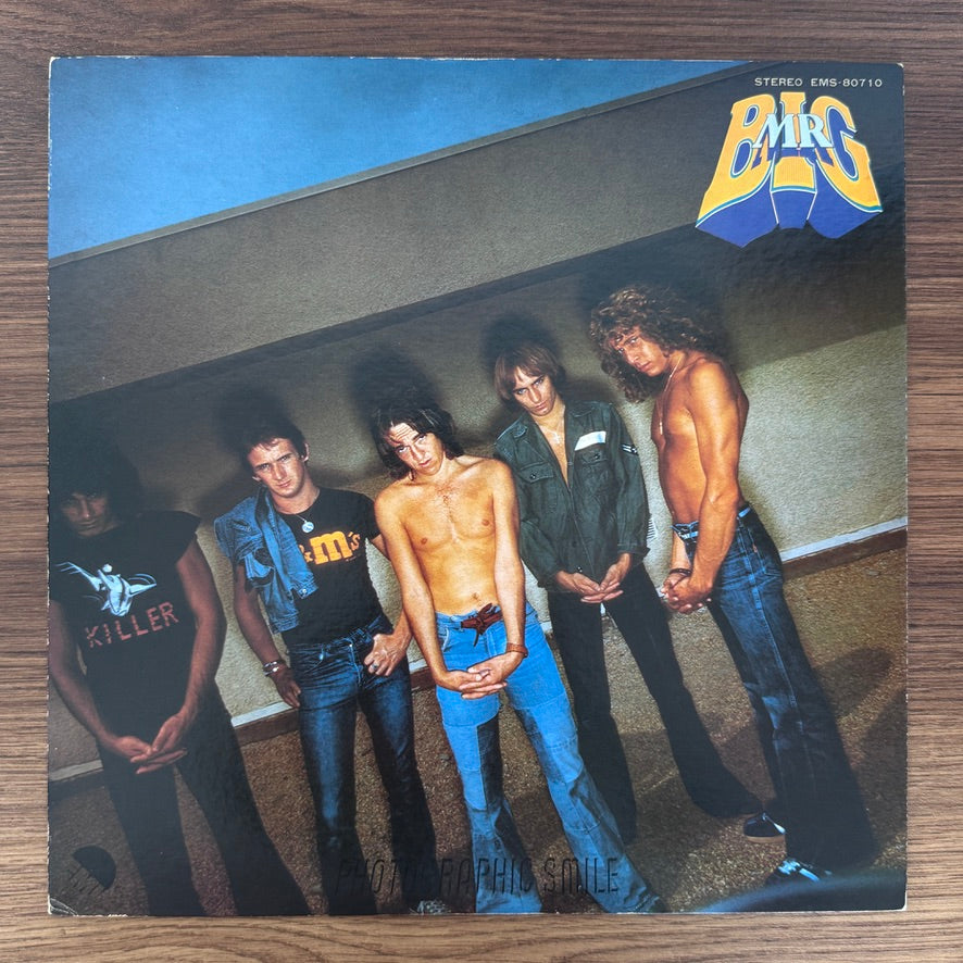 Mr. Big – Photographic Smile