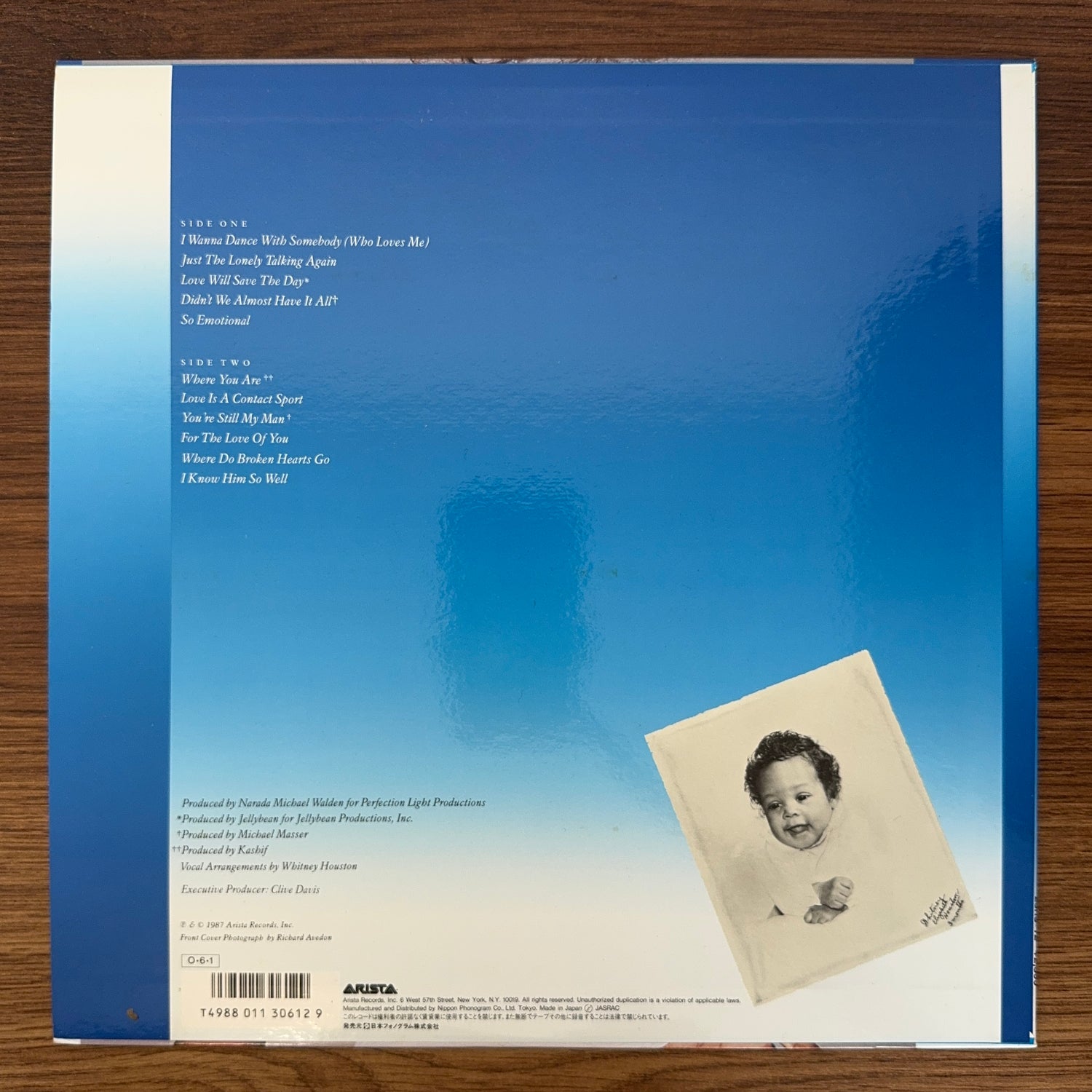 Whitney Houston – Whitney