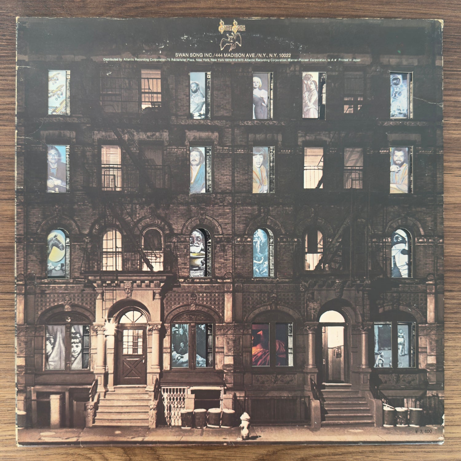 Led Zeppelin – Physical Graffiti