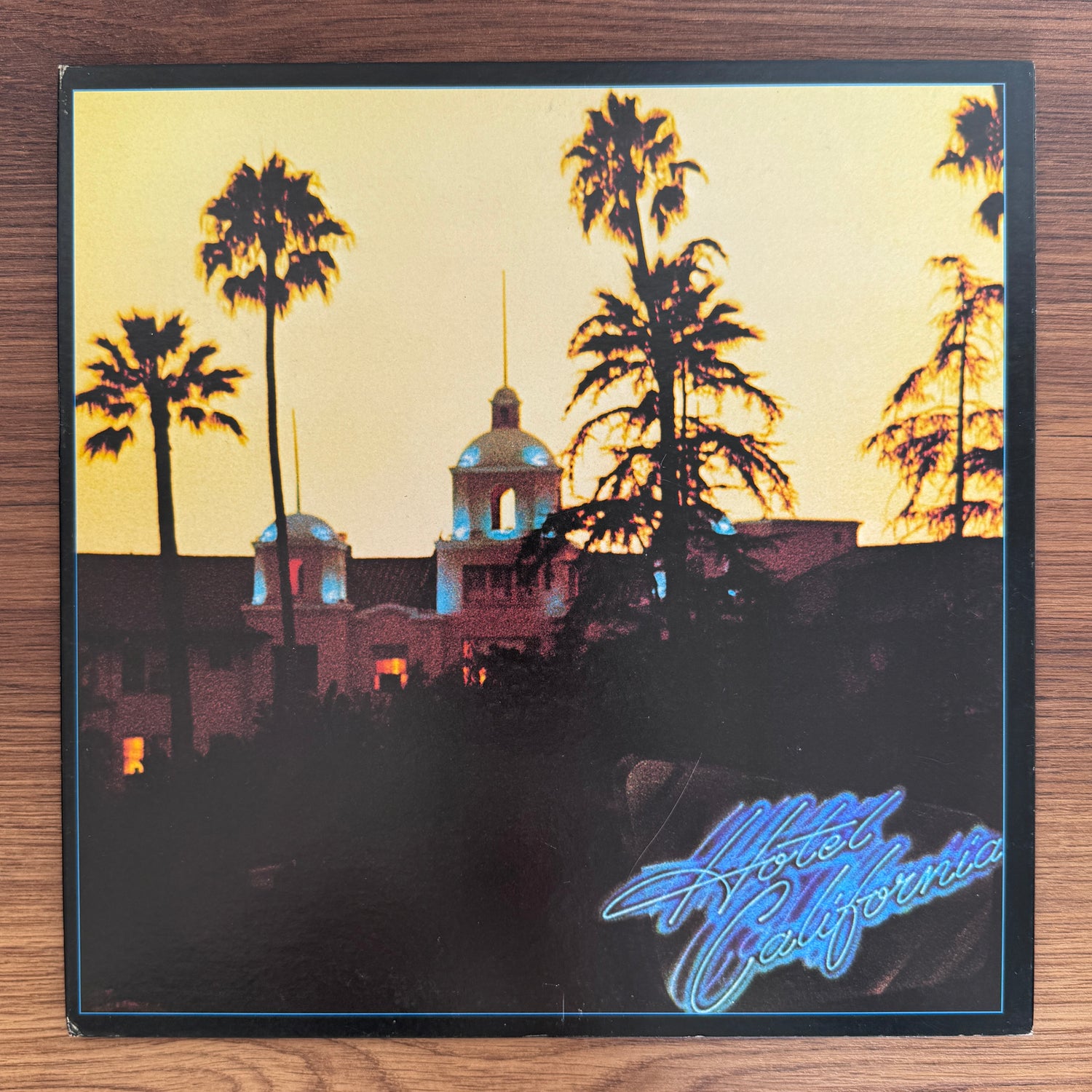 Eagles – Hotel California