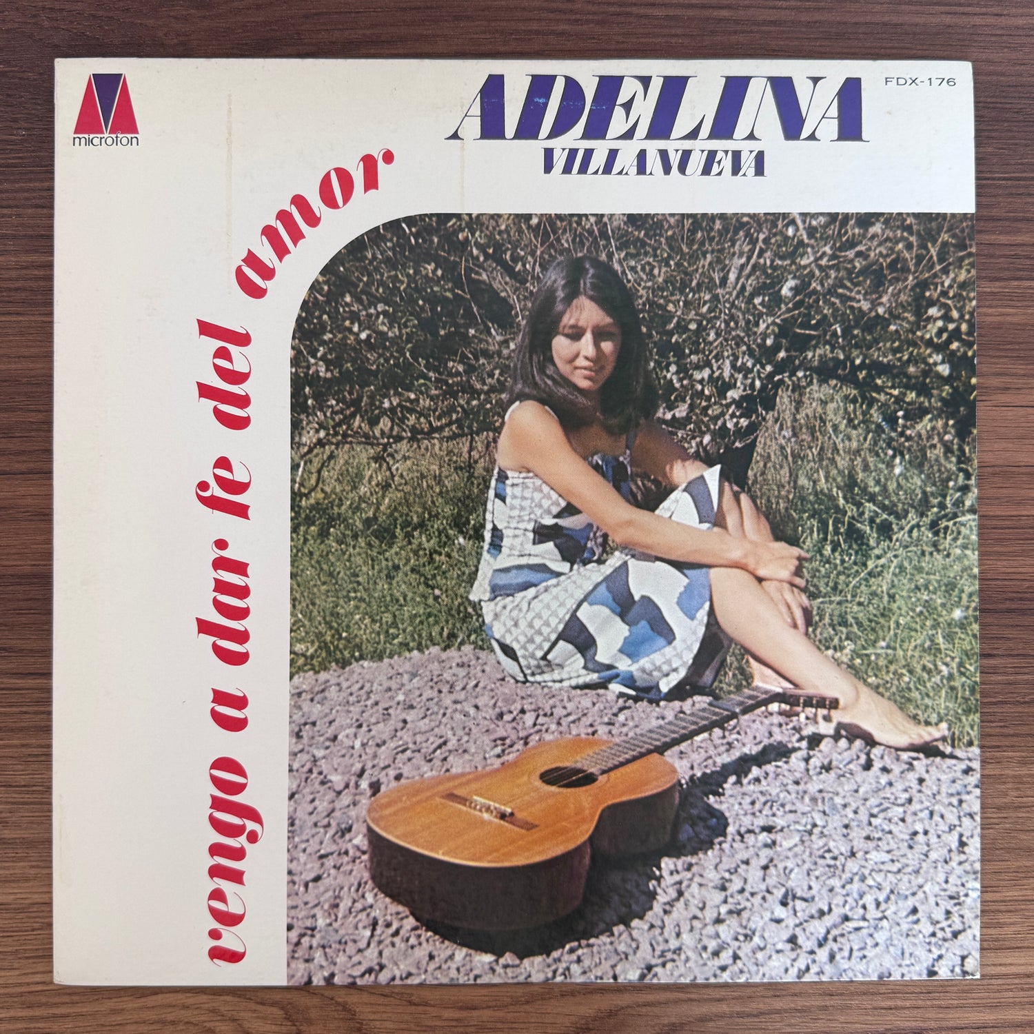 Adelina Villanueva – Vengo A Dar Fe Del Amor
