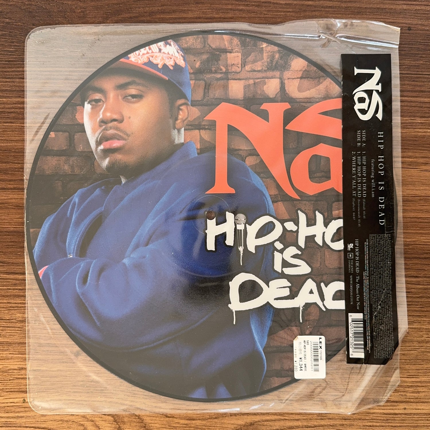 Nas Featuring Will I Am – Hip Hop Is Dead