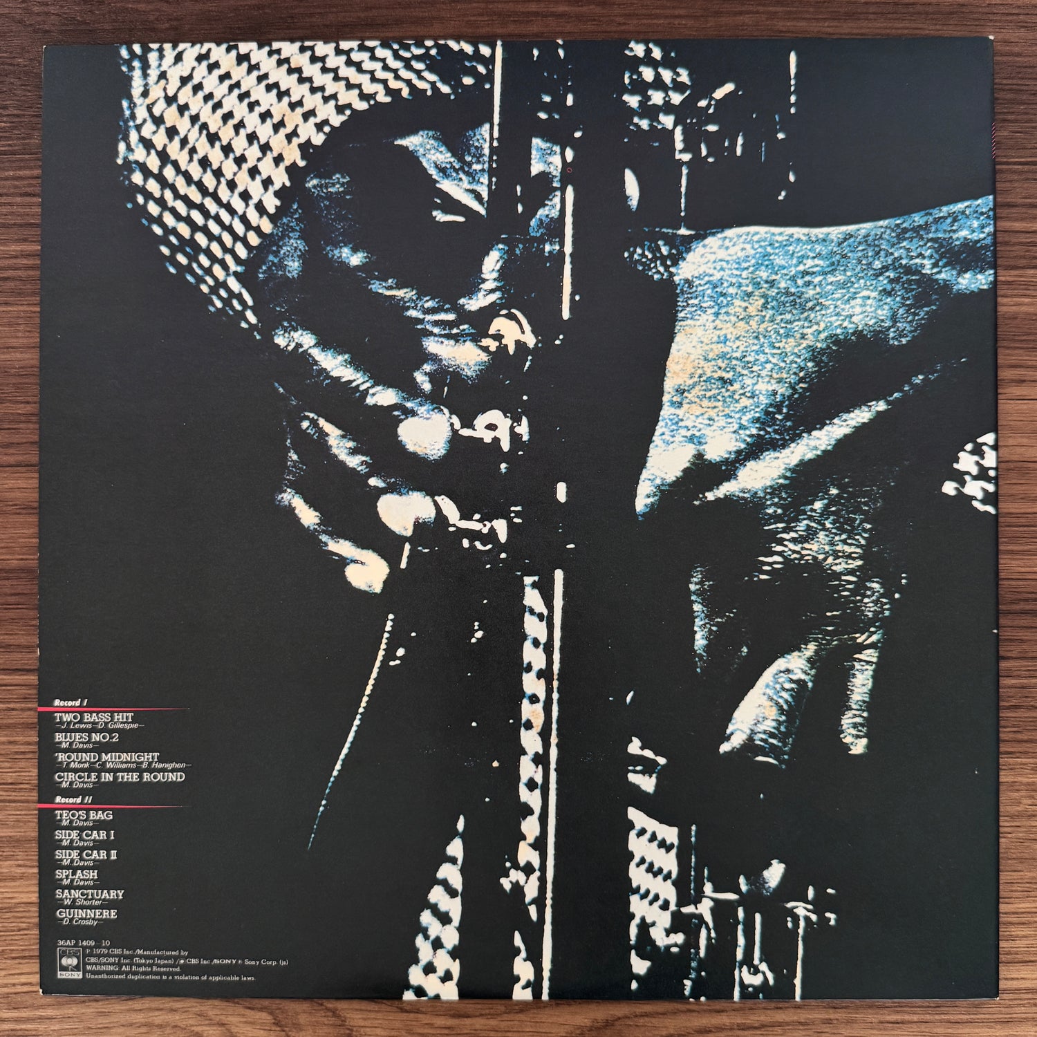 Miles Davis – Circle In The Round