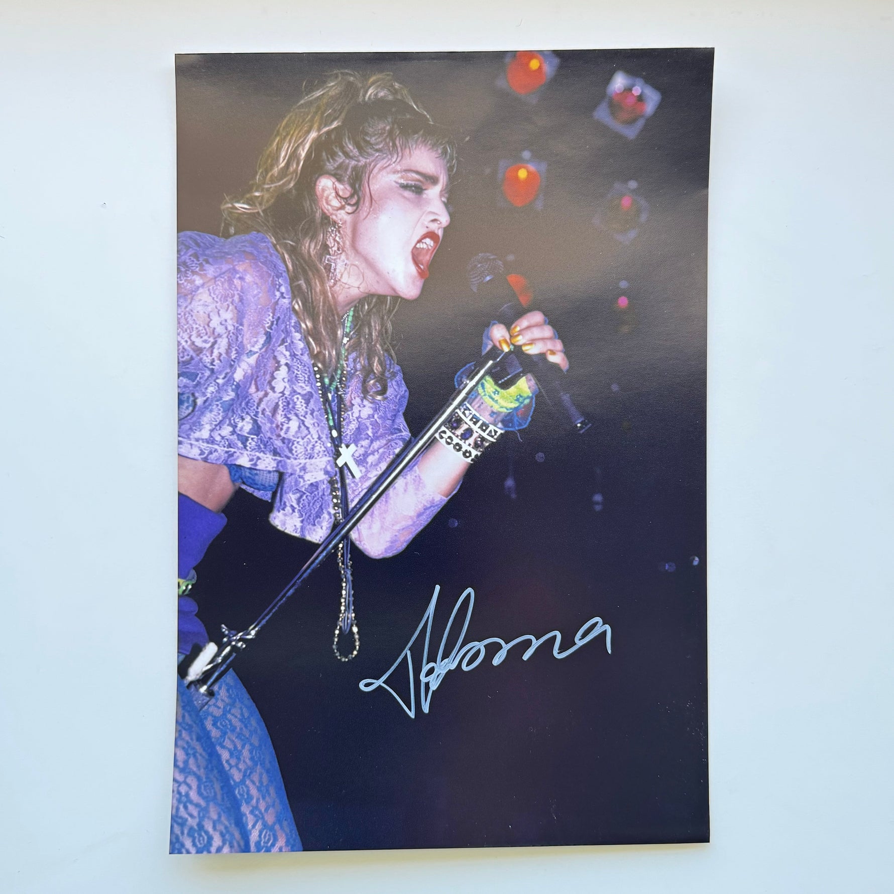 Madonna 20x30 cm Boyutunda El İmzalı Fotoğraf (Ömür Boyu COA) Japan Vinyl