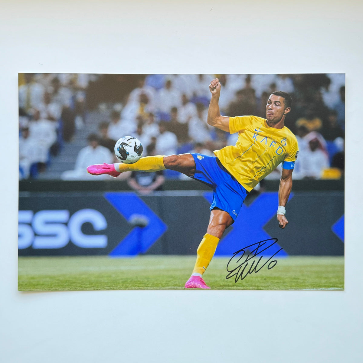 Cristiano Ronaldo 20x30 cm Boyutunda El İmzalı Fotoğraf (Ömür Boyu COA) Japan Vinyl