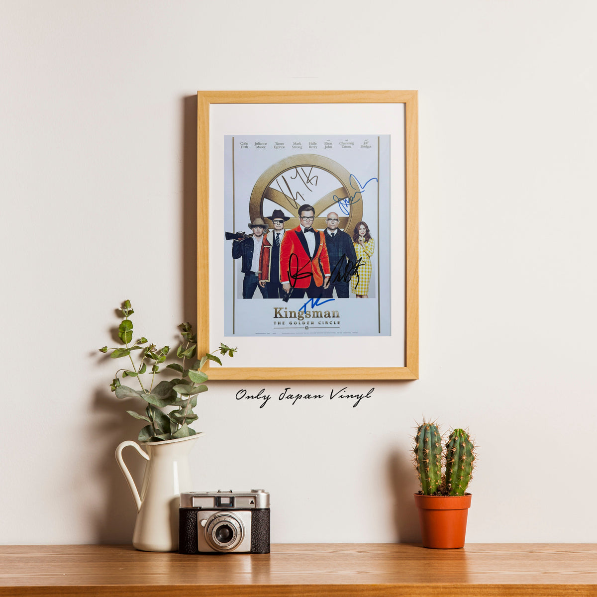 Kingsman 21x26 cm Boyutunda El İmzalı Fotoğraf (Ömür Boyu COA) Japan Vinyl