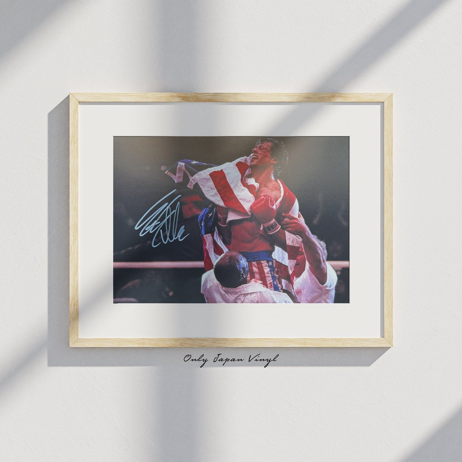 Sylvester Stallone Rocky 20x30 cm Boyutunda El İmzalı Fotoğraf (Ömür Boyu COA) Japan Vinyl