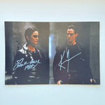 Keanu Reeves ve Carrie-Anne Moss 20x30 cm El İmzalı Fotoğraf (Ömür Boyu COA) Japan Vinyl
