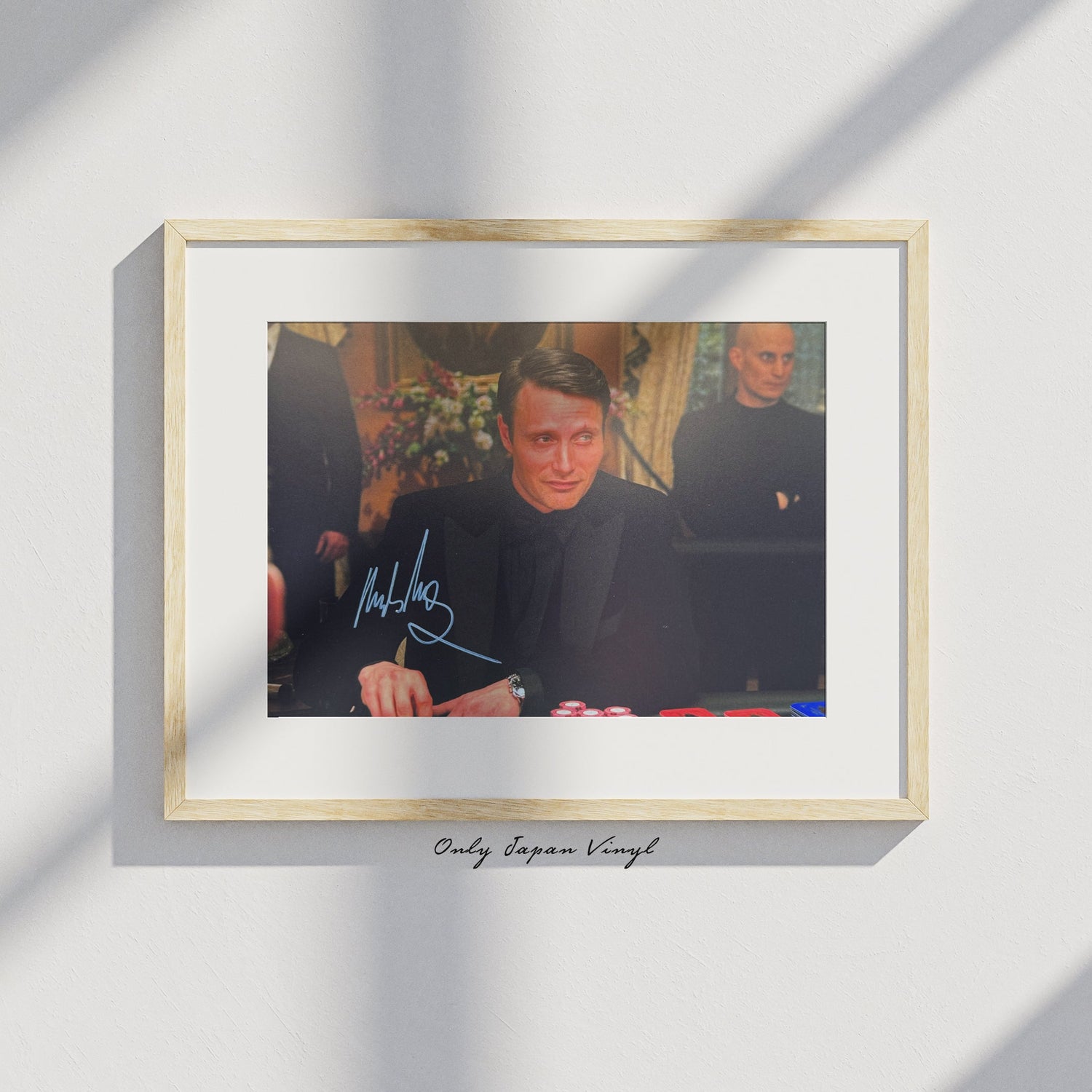 Mads Mikkelsen 20x30 cm Boyutunda El İmzalı Fotoğraf (Ömür Boyu COA) Japan Vinyl