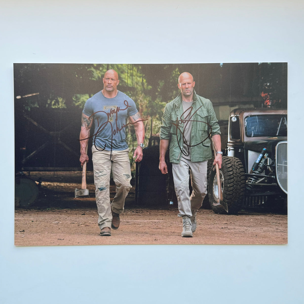 Dwayne Johnson & Jason Statham 20x30 cm El İmzalı Fotoğraf (Ömür Boyu COA) Japan Vinyl