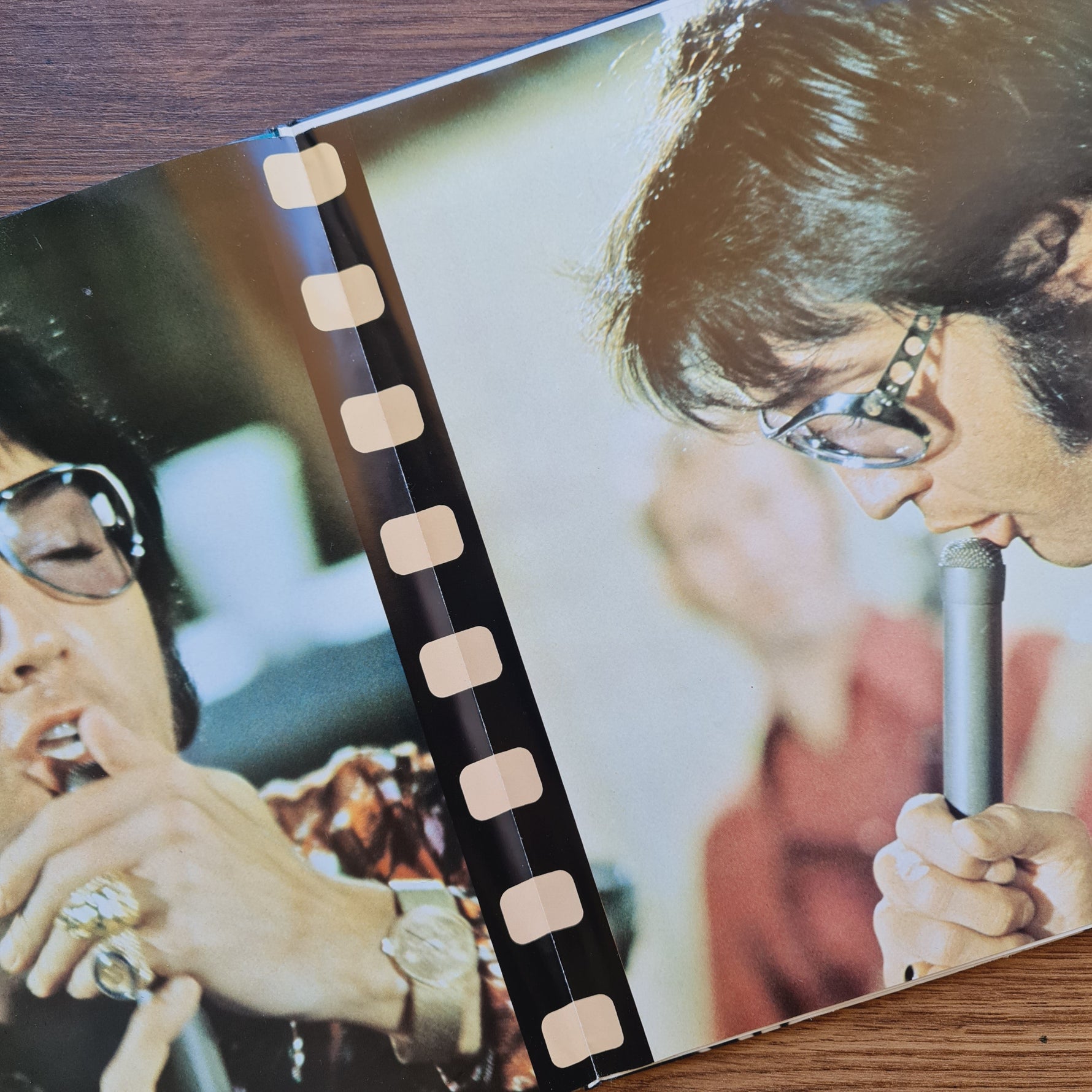 Elvis Presley – Elvis In Person At The International Hotel Japan Vinyl