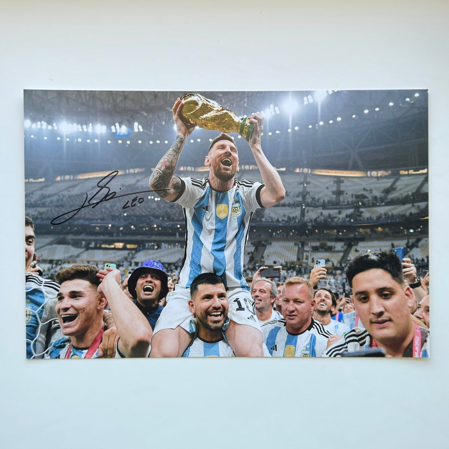 Lionel Messi 20x30 cm Boyutunda El İmzalı Fotoğraf (Ömür Boyu COA) Japan Vinyl