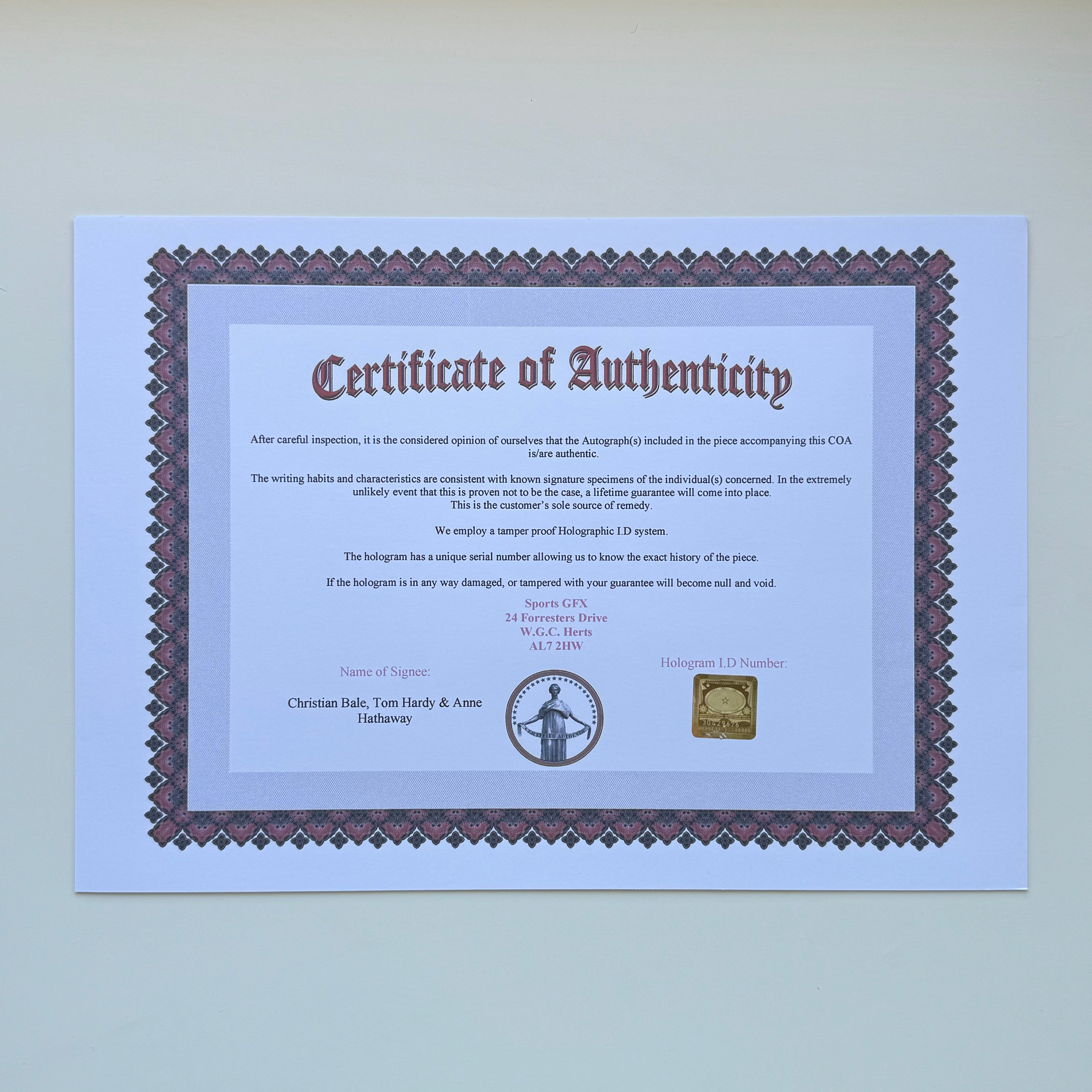 クリスチャン・ベール、トム・ハーディ、アン・ハサウェイの直筆サイン