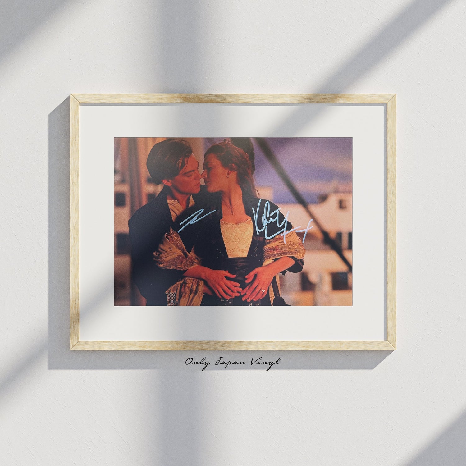 Leonardo DiCaprio & Kate Wins Titanic 20x30 cm El İmzalı Fotoğraf(Ömür Boyu COA) Japan Vinyl