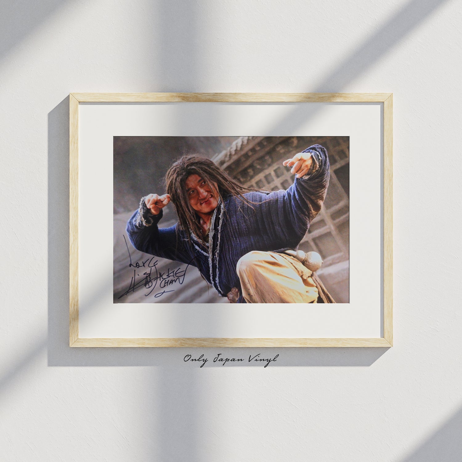 Jackie Chan 20x30 cm Boyutunda Islak İmzalı Fotoğraf (Ömür Boyu COA)