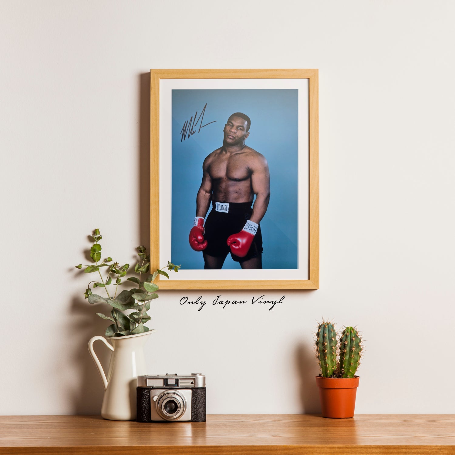 Mike Tyson 20x30 cm Boyutunda Islak İmzalı Fotoğraf (Ömür Boyu COA)